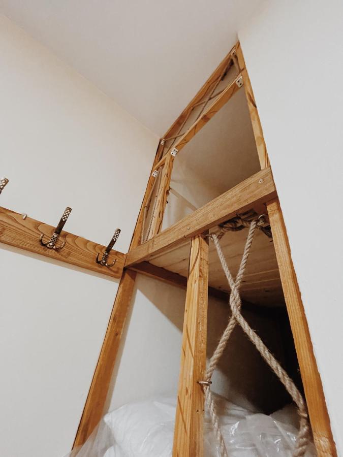 At Pikotiko'S - Korca City Rooms For Rent المظهر الخارجي الصورة