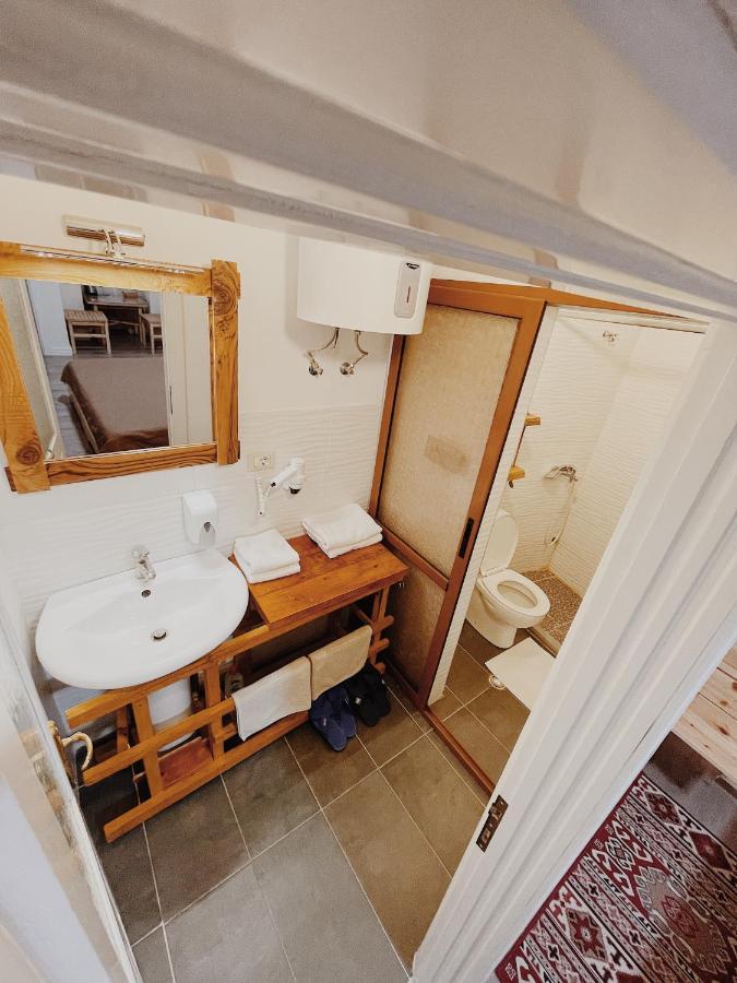 At Pikotiko'S - Korca City Rooms For Rent المظهر الخارجي الصورة