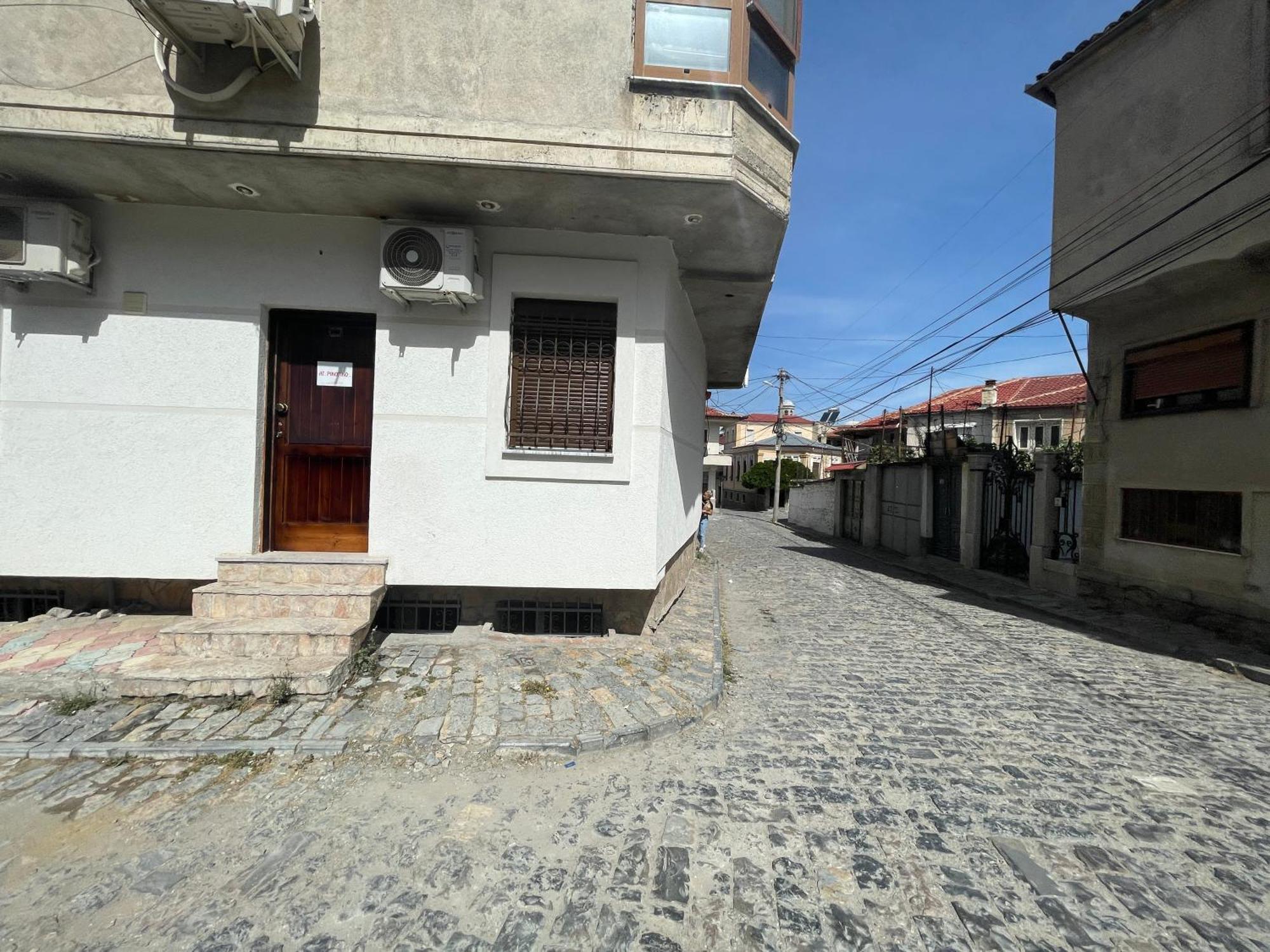 At Pikotiko'S - Korca City Rooms For Rent المظهر الخارجي الصورة