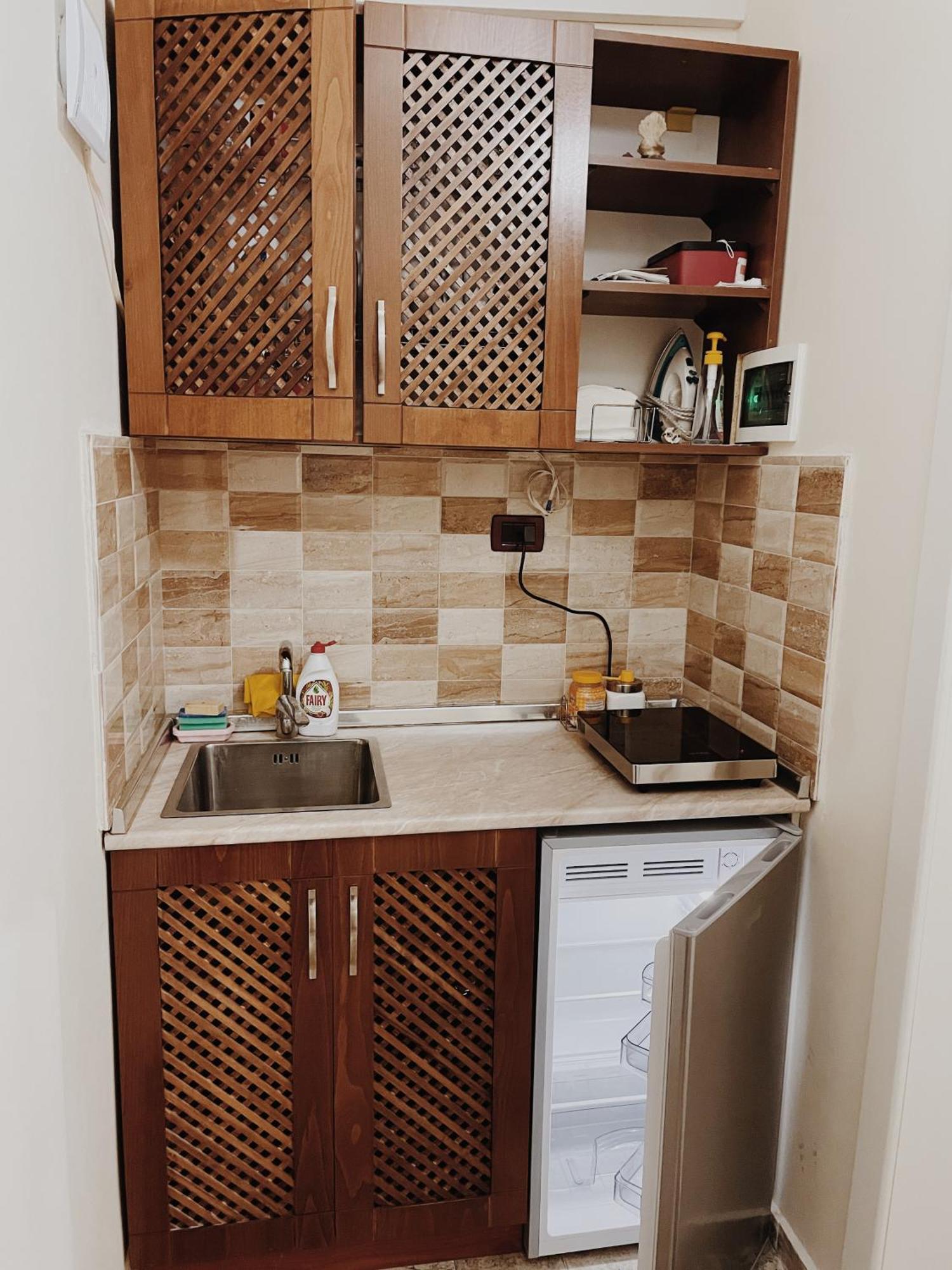 At Pikotiko'S - Korca City Rooms For Rent المظهر الخارجي الصورة